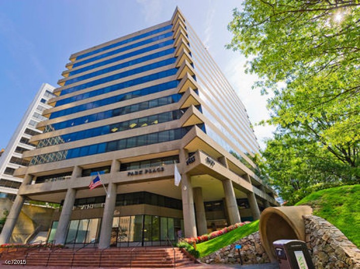 Rosslyn 1655 North Fort Myer Drive