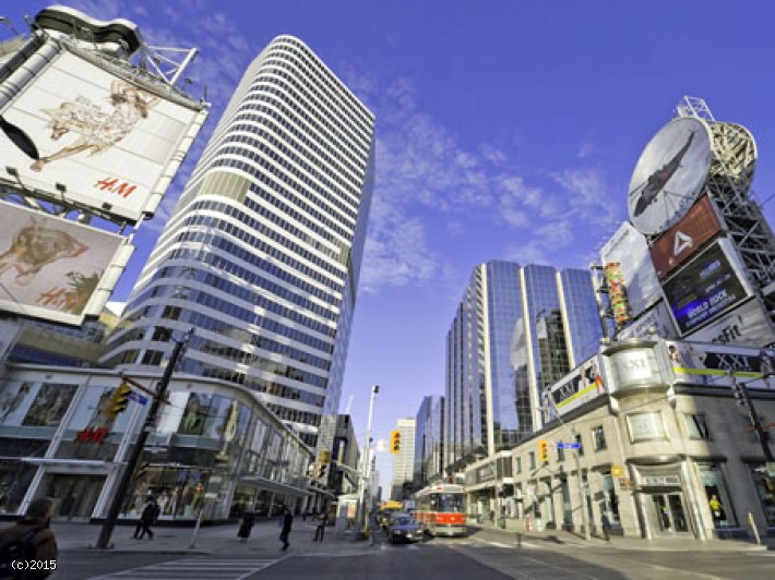 Toronto Eaton Centre 1 Dundas Street West